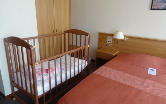 Venetsiya Hotel