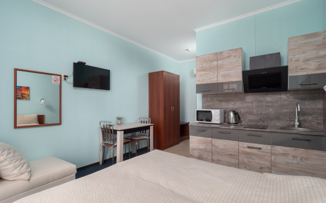 U Morya S Basseinom V ZhK Solnechnyij apt31 Apartments