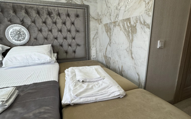 3-Kh Mestnye u Chernogo Morya Lenina 219/5 Apartments