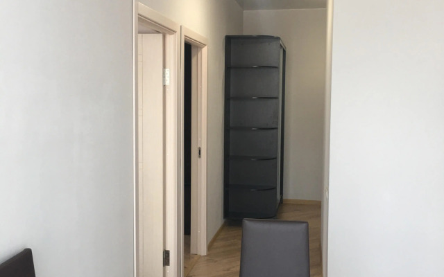 Three-Room Apartments for 5-7 People