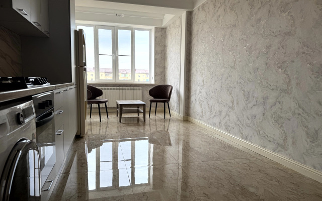 Elenika V 10 Minutakh Ot Anzhi Arena Apartment