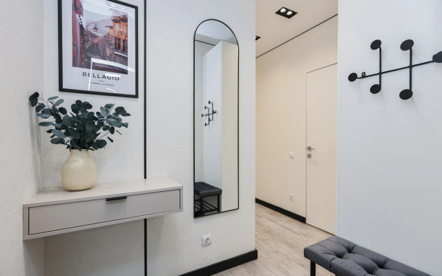 S Dizaynerskim Remontom V Tsentre Goroda Flat
