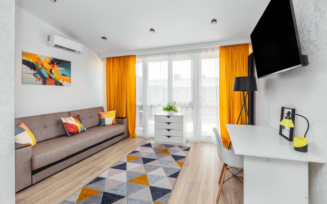 Uyutny Taunkhaus U Morya Flat