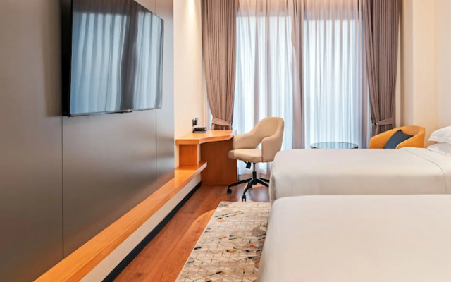 Bamus Sarovar Portico Hotel