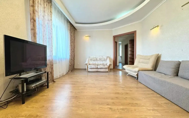 Квартира Четырехкомнатная в Центре на Островского