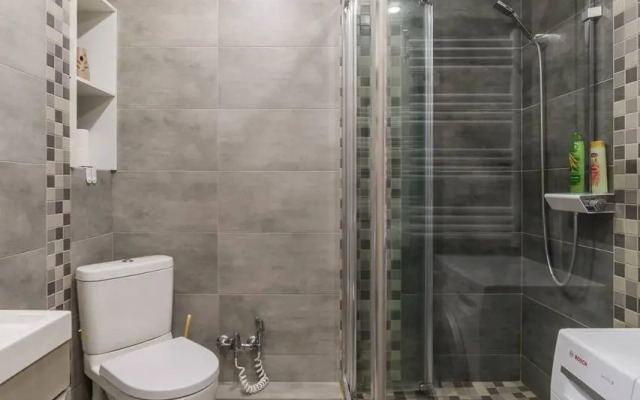 Na Prospecte Alberta Kamaleeva 32 Flat