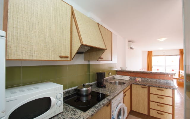 SA GAVINA GAUDI ESTARTIT Apartments