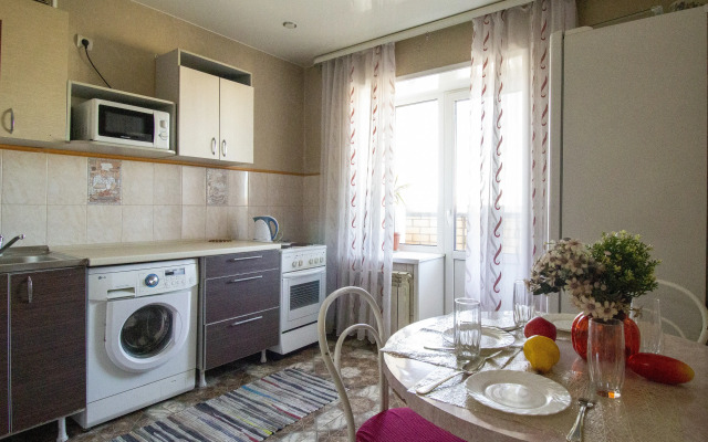 Na Krasnoarmeyskoy 82 Flat