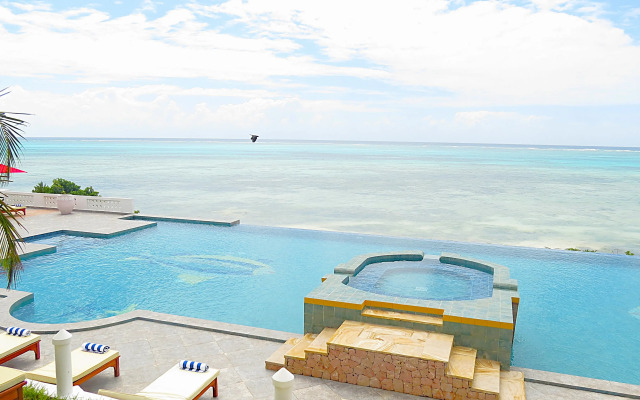 Shukran Palace Hotel