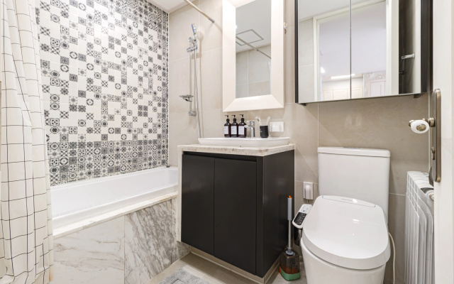 Apartamenty Sovremennaa Svetlaa v Odnom iz Prestiznyh Zilyh Kompleksov Goroda