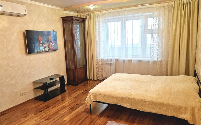 Na Latyshskikh Strelkov 45 Apartments