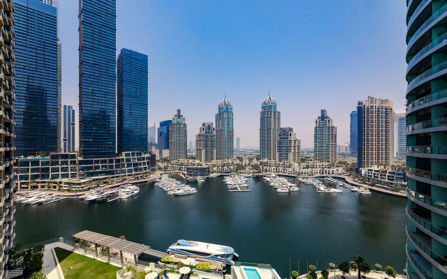 Zakhvatyvayuschie 1Br Apartamenty Liv Marina in Jbr, Apartments