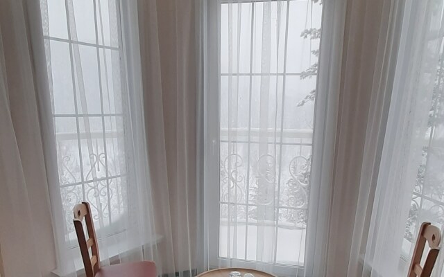 Отель Загородный Замок Эдельвейс