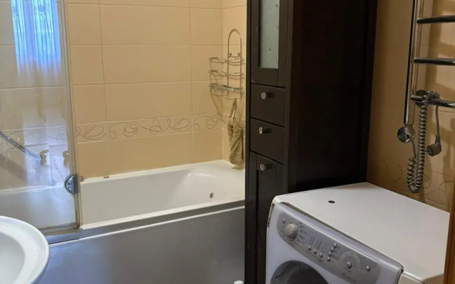 3-Kh Komnatnaya V Khimkakh Flat