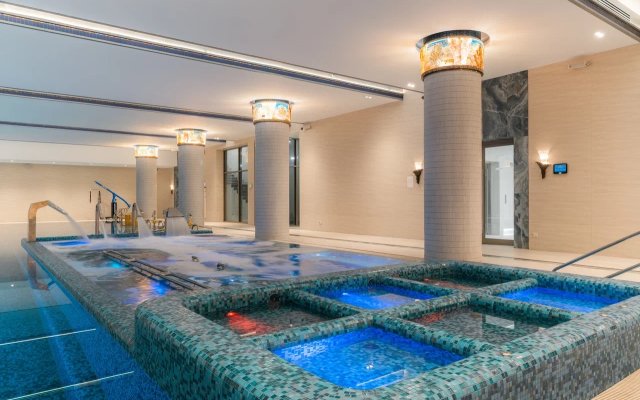 Отель Luciano Wellness & Spa Foros