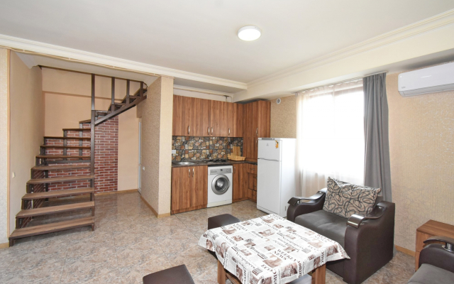 V Serdtse Goroda Dlya Polnotsennogo Otdykha Flat