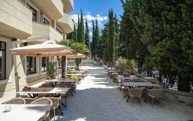 Ore More Boutique Hotel