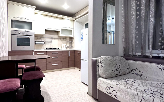 Квартира 2комнатная Студия YarApartments на Толбухина 31