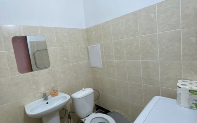 15-y mikrorayon 22 Apartments