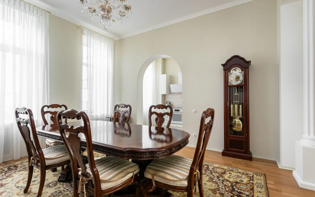 Roskosh na Kutuzovskom Flat