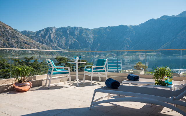 Отель Hyatt Regency Kotor Bay Resort