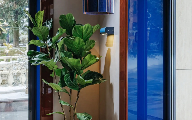 Lyuks Odnokomnatny S Balkonom v otele Grand Cascade Apartments