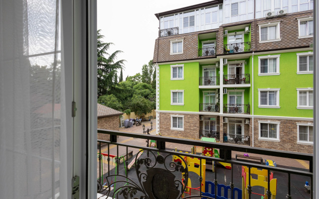 Апартаменты Red Apartments Арт Лайт Сити Шерли