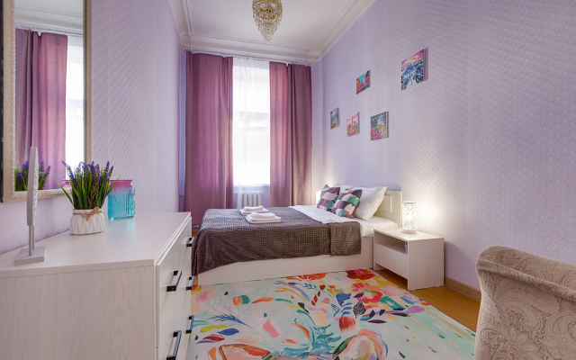 U Avrory VPiter na sutki Apartments