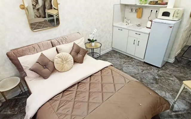 S Dzhakuzi S Sovremennym Remontom Flat
