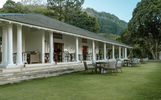 W15 Hanthana Estate Kandy Hotel