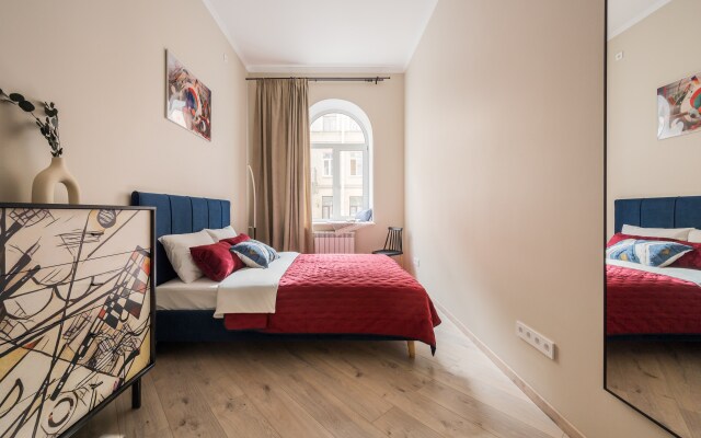 Квартира Трехкомнатная на Канале Грибоедова