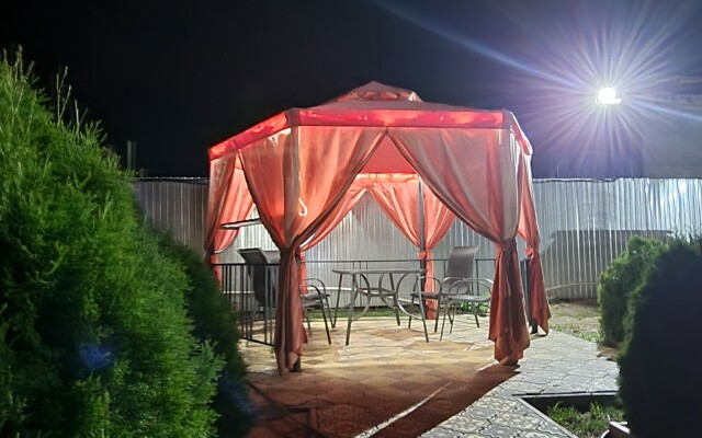 Kristall Guest House
