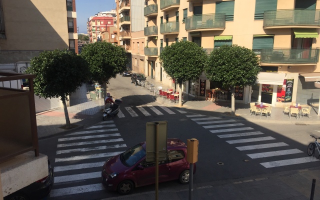 Elcano Apartments