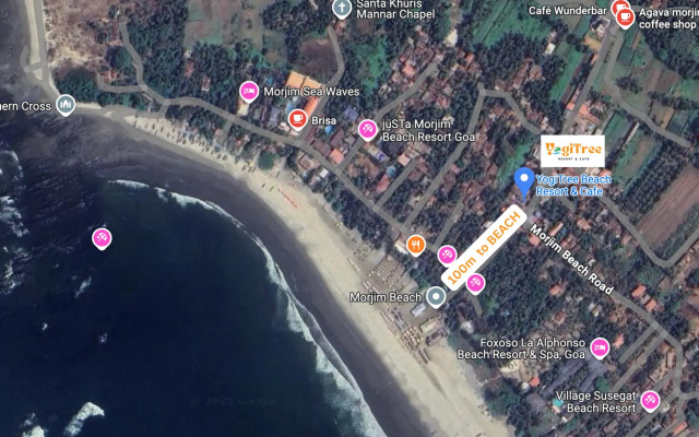 Hotel YogiTree beach Resort & Cafe