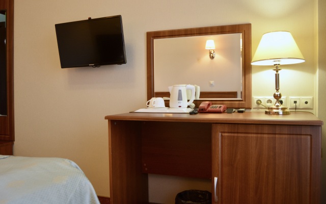 Yug Hotel