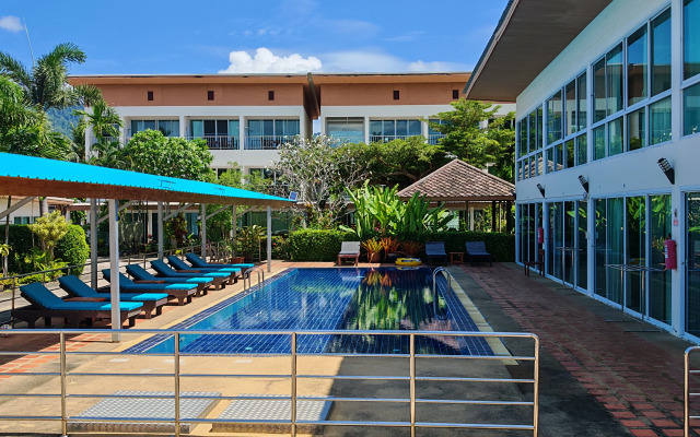 Курортный Отель Lipa Bay Residence