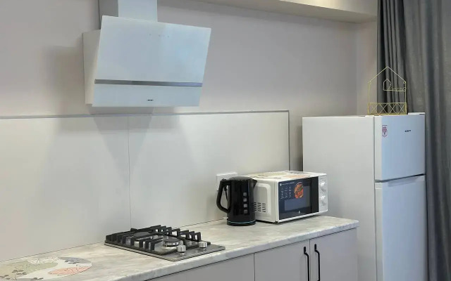 Ryadom S Readovskim Parkom Flat