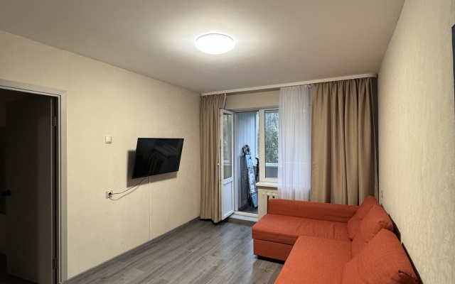 Na Komsomolskoy Flat