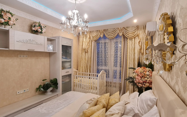 Апартаменты Luxury on Krymskaya 22 Трехкомнатные