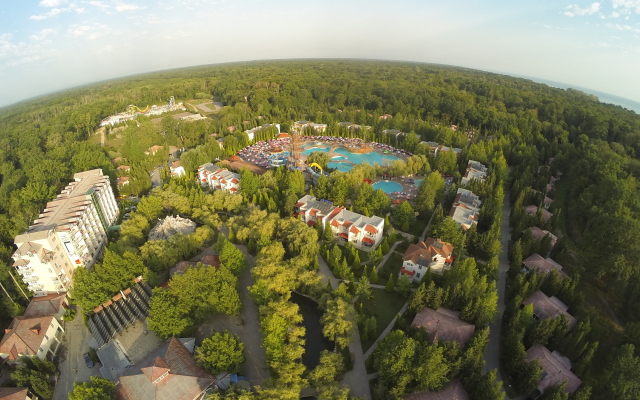 Atlant Holiday Village Hotel