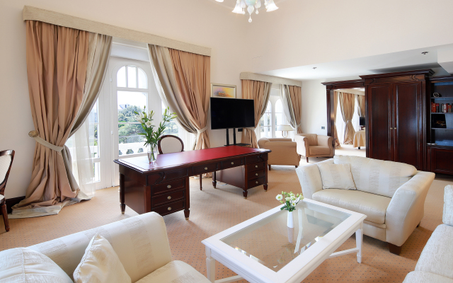 Arbiana Heritage Hotel