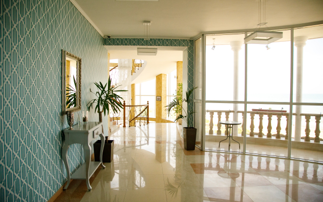 Metropol Hotel