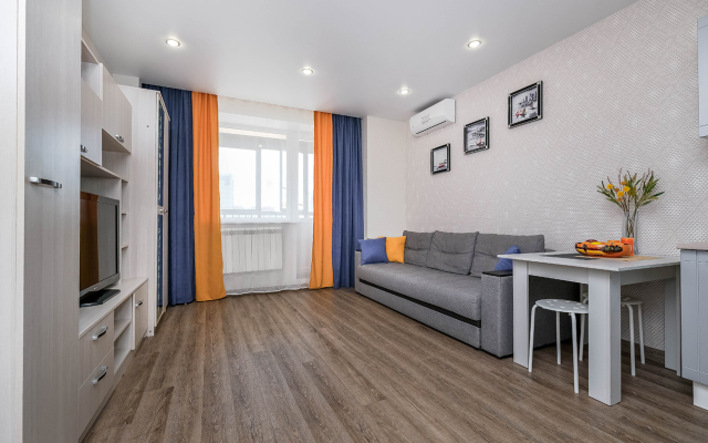 Uyutnaya Studiya Na Ploschadi Kalinina Apartments