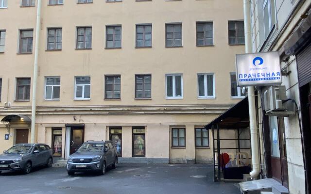 Апартаменты iRon Cat у Сенной Площади