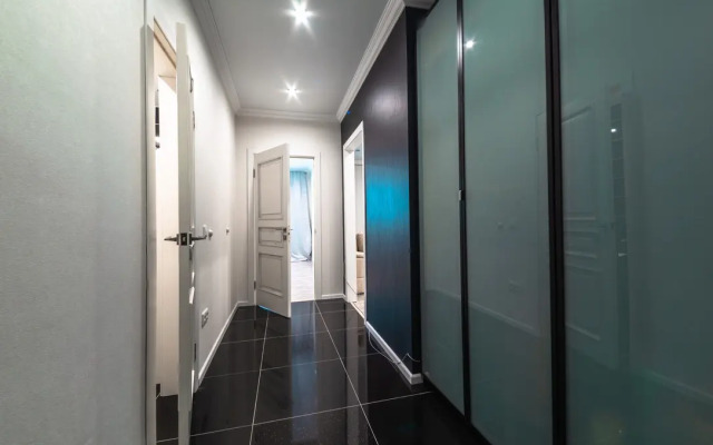 Yevro Dvukhkomnatnaya S Dzhakuzi Ryadom S Akvaparkom Rivyera Flat