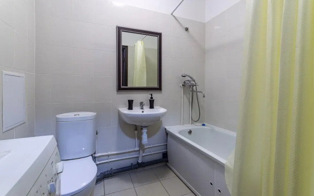 Etazhidejli Studencheskoj s balkonom Apartment