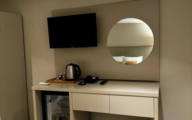 Astro Suites Hotel