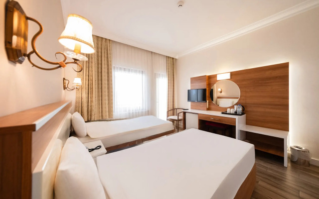 IRIS Hotel&Spa