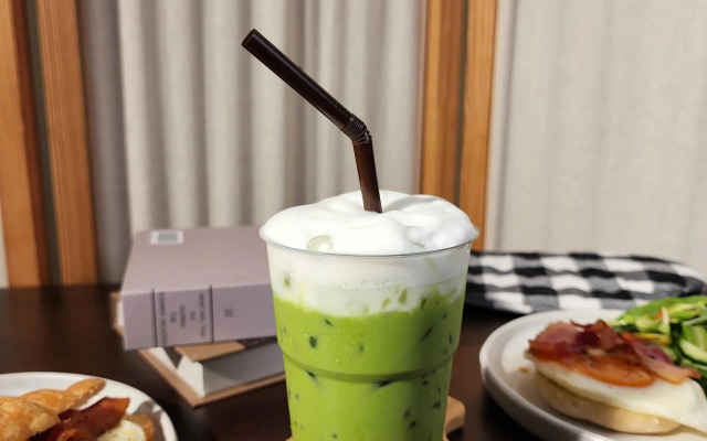 Hostel Noir Cafe and Hostel Chinatown Bangkok