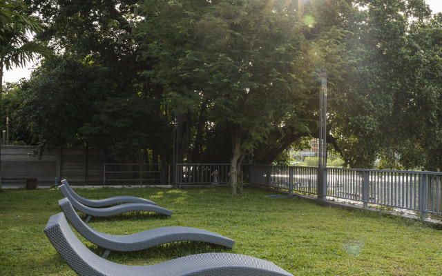 Отель Canalis Suvarnabhumi Airport Hotel